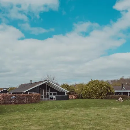 Сasa de vacaciones Neno - 100m From The Sea By Interhome Mommark