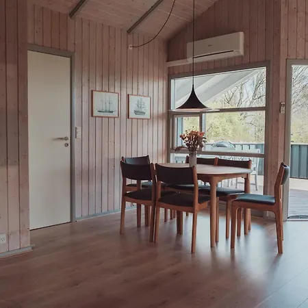 Neno - 100m From The Sea By Interhome *