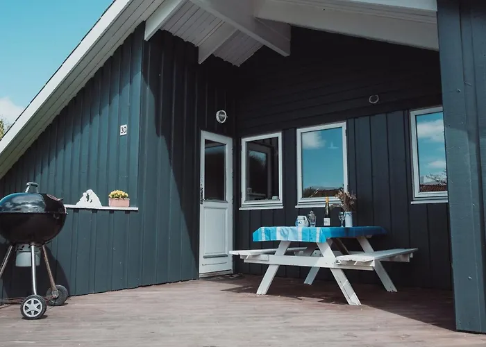 Ferienhaus Neno - 100m From The Sea By Interhome Mommark